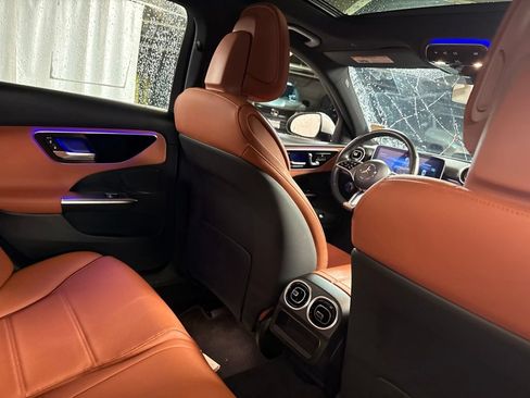 Used 2023 Mercedes-Benz C 300 4MATIC Sedan image 9
