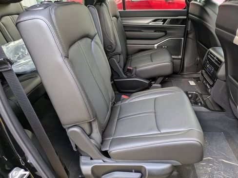 New 2026 Jeep Grand Wagoneer 4WD image 35