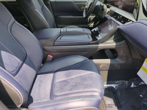 Used 2026 INFINITI QX80 4WD image 32