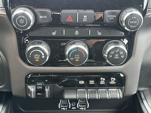 New 2026 RAM 2500 Big Horn AWD/4WD image 21