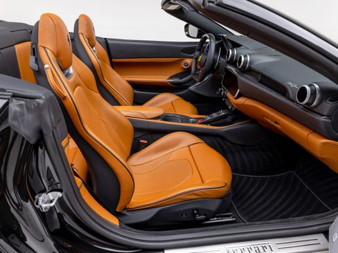 Certified 2023 Ferrari Portofino M RWD image 80