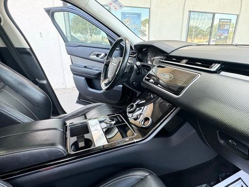 Used 2020 Land Rover Range Rover Velar S AWD/4WD image 22