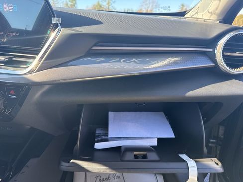 New 2026 Chevrolet Trax ACTIV w/ Sunroof Package image 32