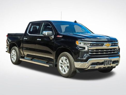 Used 2022 Chevrolet Silverado 1500 LTZ w/ LTZ Premium Package AWD/4WD image 7