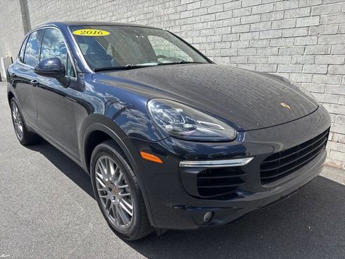 Used 2016 Porsche Cayenne S image 1