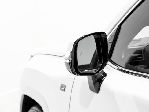 Used 2024 Lexus LX 600 F Sport image 39