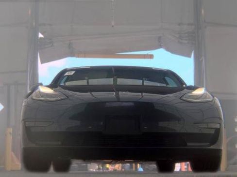 Used 2018 Tesla Model 3 Long Range AWD/4WD image 7