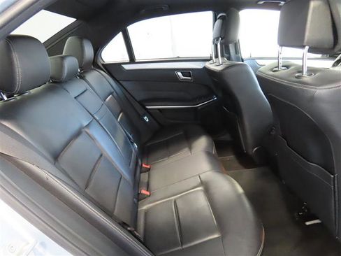 Used 2016 Mercedes-Benz E 350 4MATIC Sedan w/ Premium Package image 34