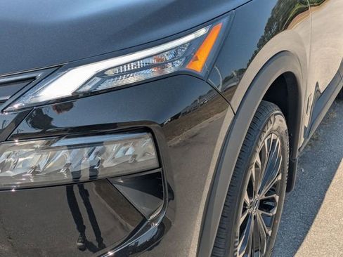 New 2026 Nissan Rogue SV FWD image 9