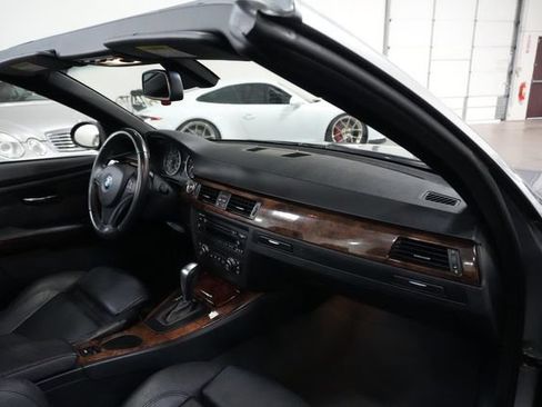 Used 2009 BMW 328i Convertible RWD image 29