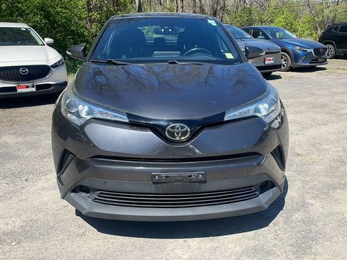 Used 2018 Toyota C-HR XLE FWD image 13