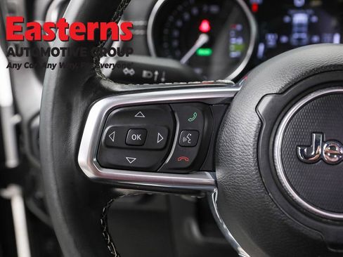 Used 2022 Jeep Wrangler Unlimited Sahara w/ Cold Weather Group image 15