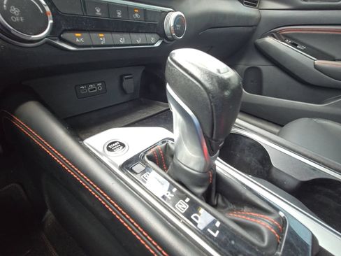 Used 2023 Nissan Altima 2.5 SR FWD image 18