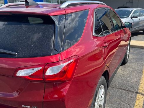 Used 2019 Chevrolet Equinox LT w/ Sun & Navigation Package AWD/4WD image 5