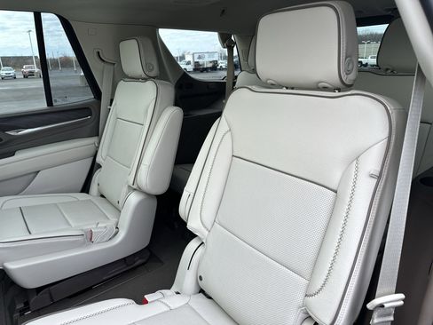 Certified 2023 GMC Yukon Denali image 23