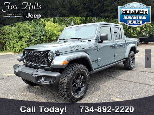 Certified 2025 Jeep Gladiator Sport AWD/4WD image 3
