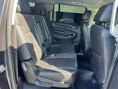 Used 2016 Chevrolet Suburban LS image 21