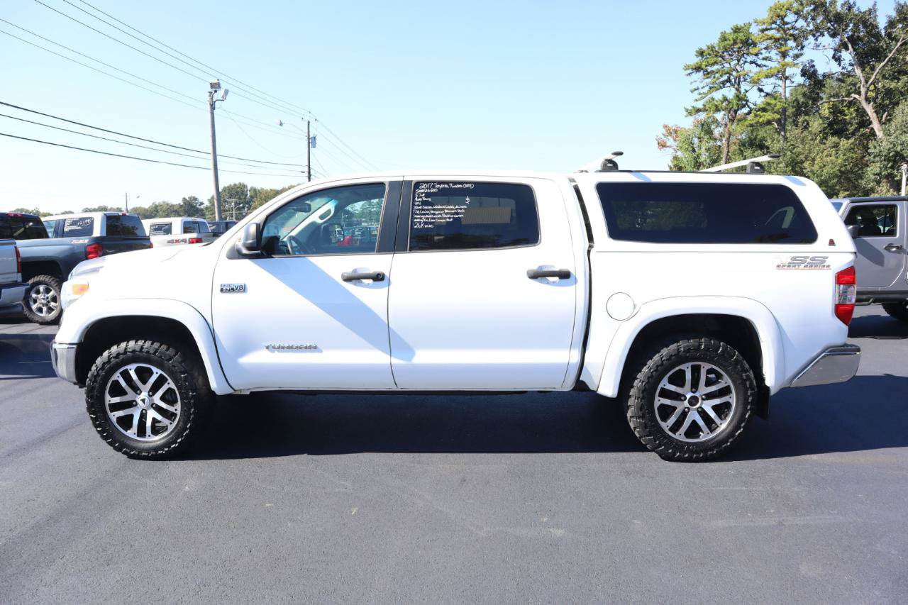 Used 2017 Toyota Tundra SR5 w/ SR5 Upgrade Package AWD/4WD image 4