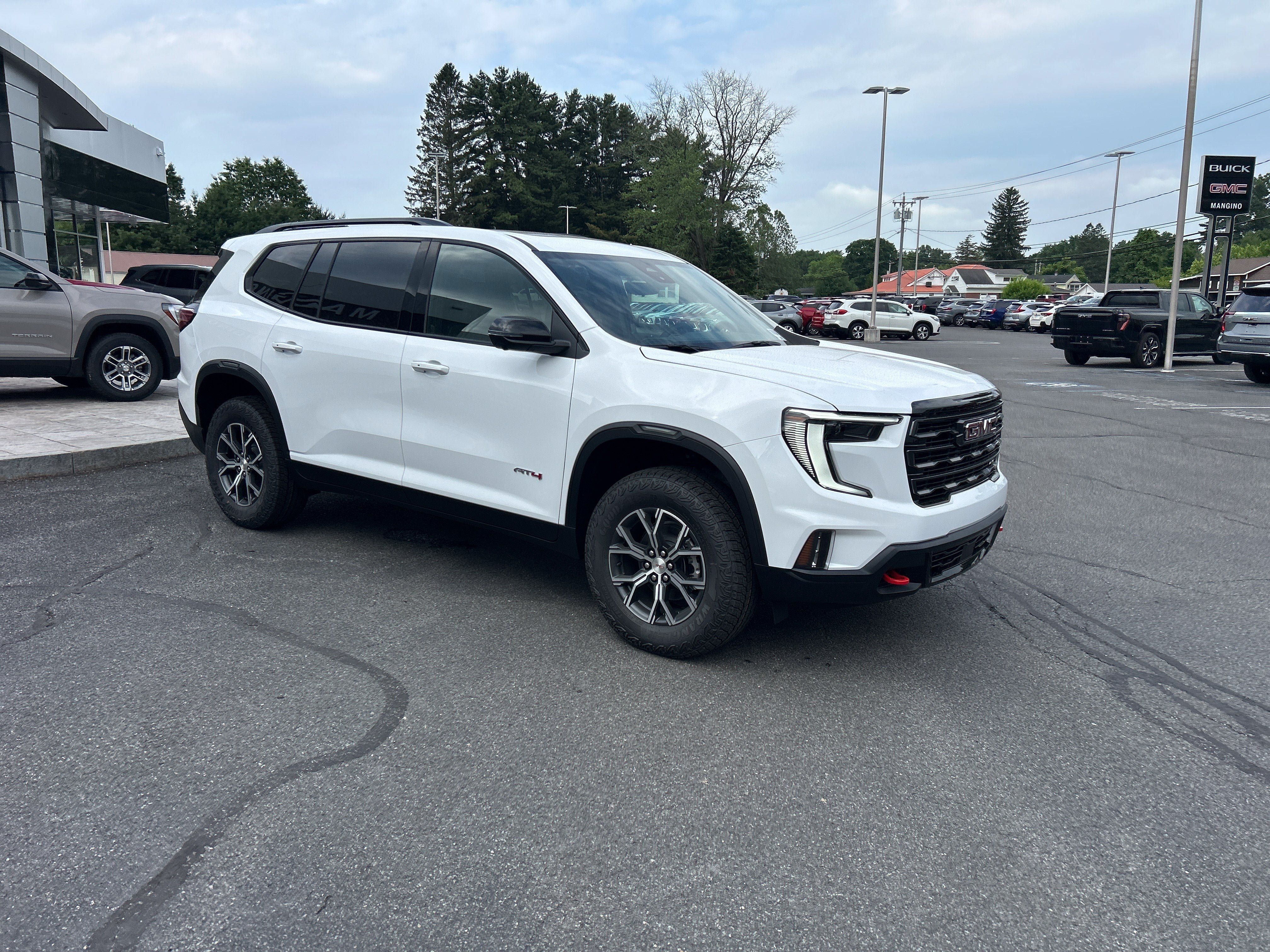 New 2026 GMC Acadia AT4 w/ Luxury Package AWD/4WD image 15