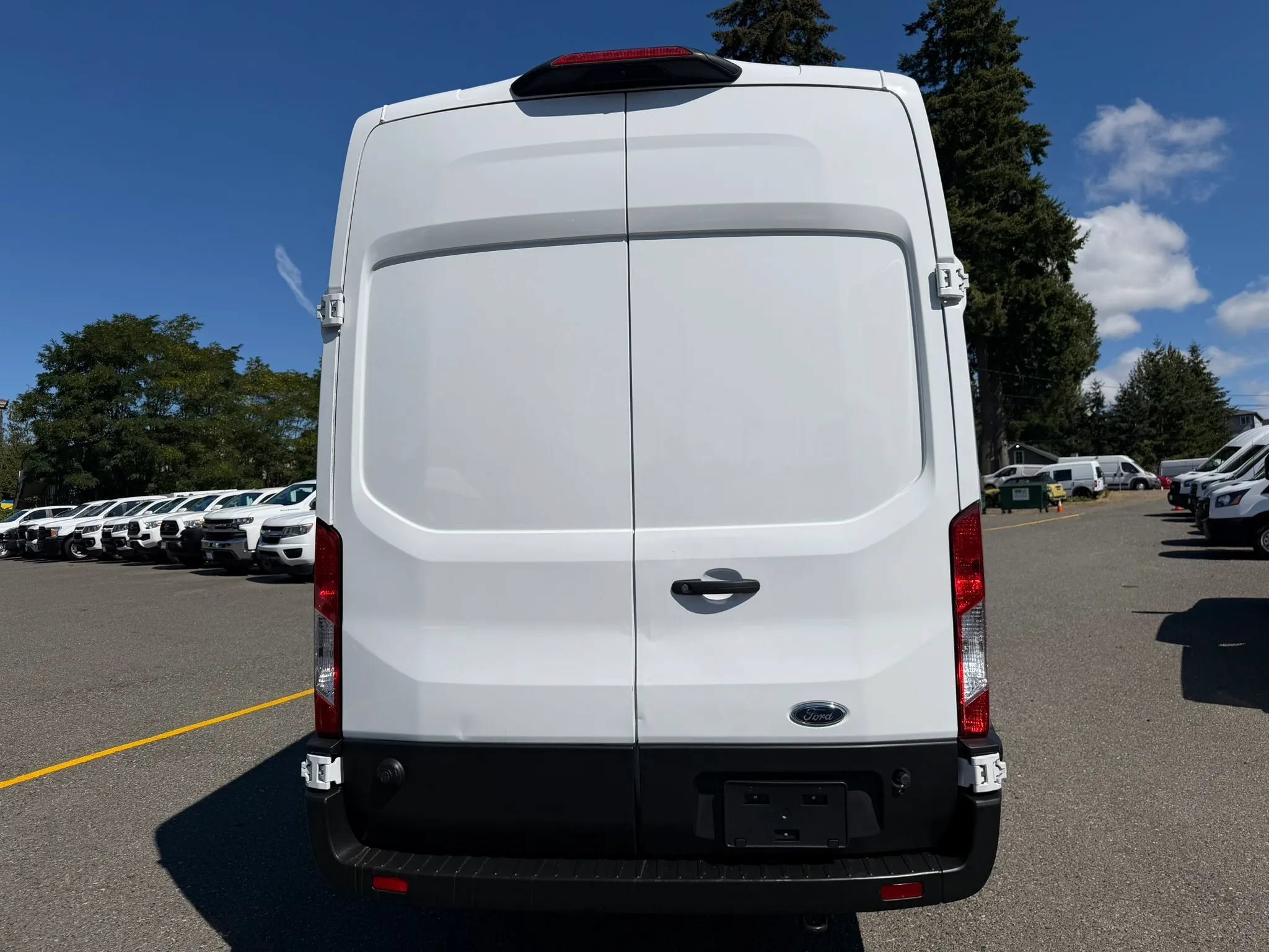 Used 2024 Ford Transit 250 148 High Roof Extended w/ Load Area Protection Package RWD image 7