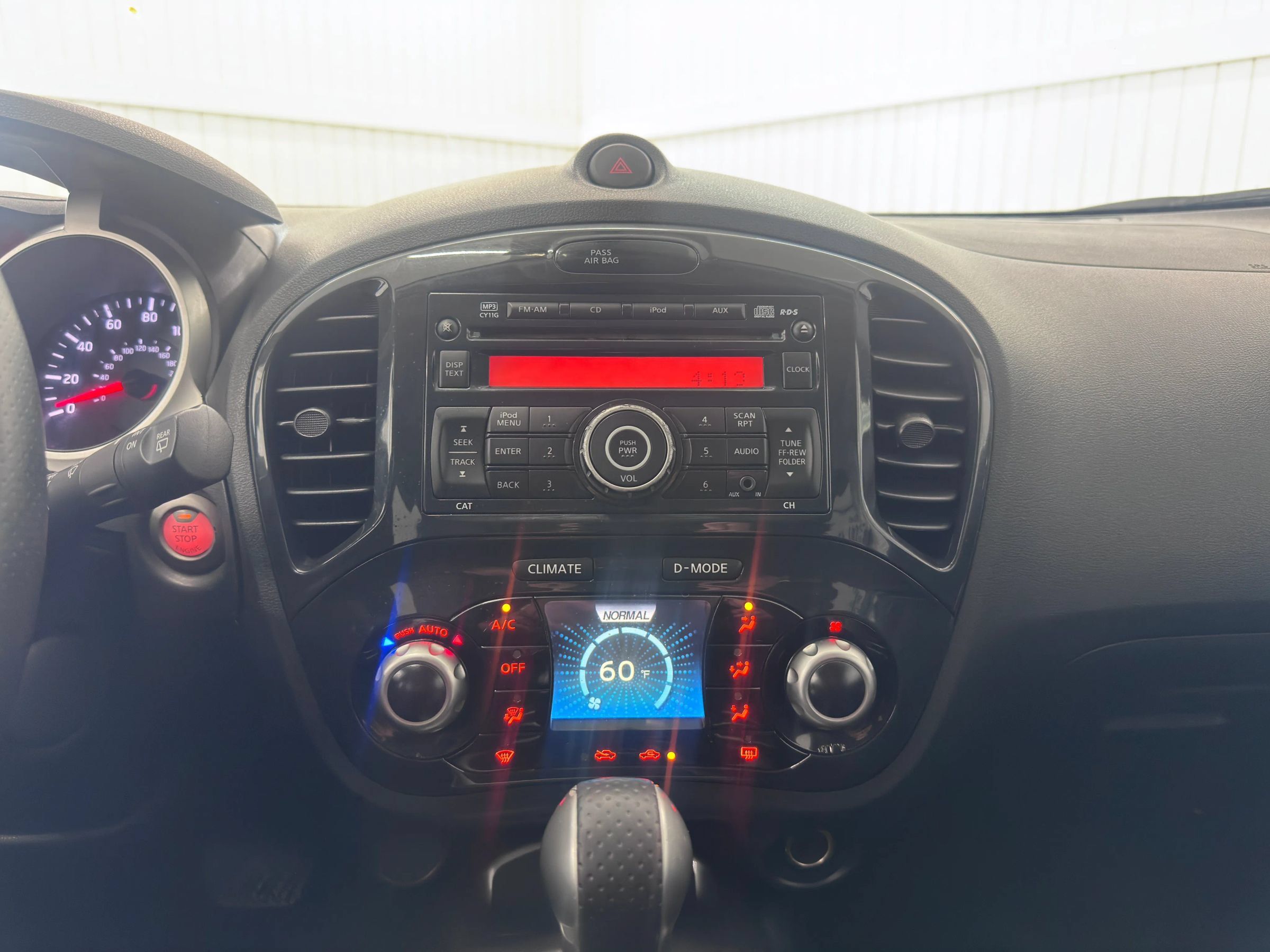 Used 2012 Nissan Juke SV w/ Sport Pkg AWD/4WD image 18