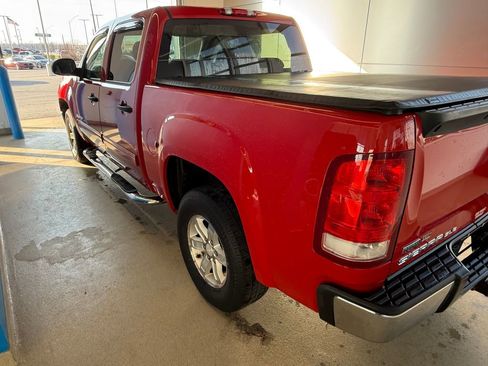 Used 2011 GMC Sierra 1500 SLE w/ SLE Preferred Package image 3