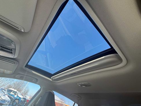 Certified 2025 Subaru Crosstrek 2.0i Premium image 18