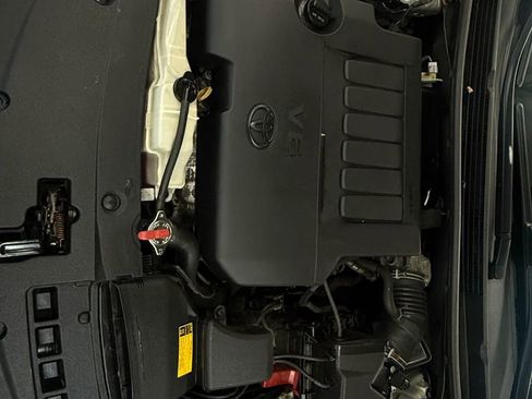 Used 2013 Toyota Avalon XLE Touring image 38