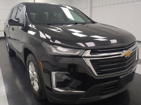 Used 2022 Chevrolet Traverse LS AWD/4WD image 14