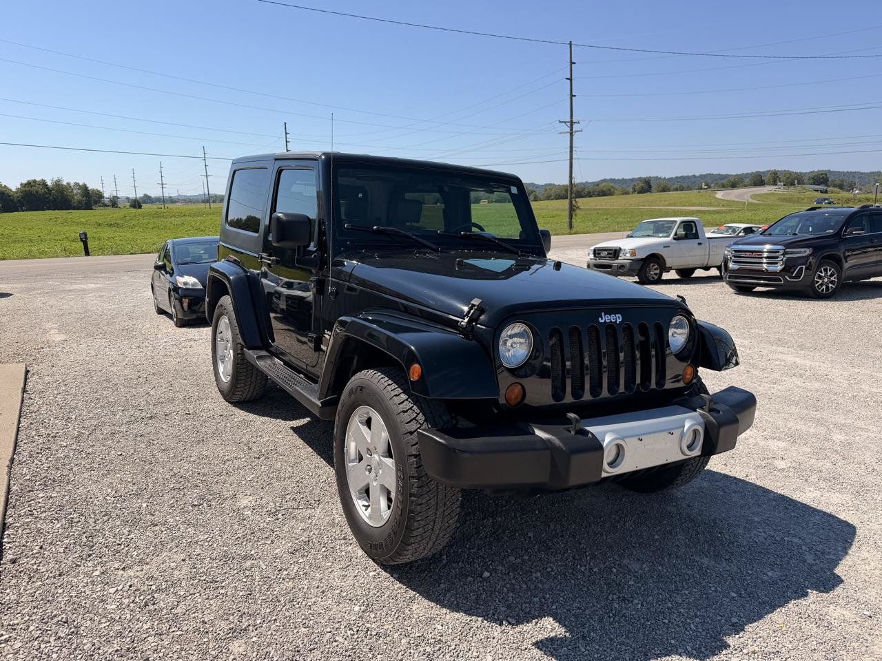 Used 2010 Jeep Wrangler Sahara AWD/4WD image 4