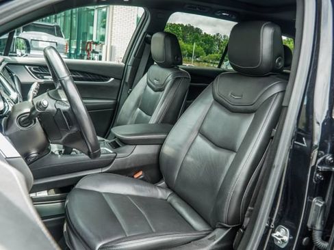 Used 2024 Cadillac XT6 Premium Luxury FWD image 38
