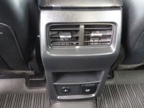 Certified 2022 Ford Edge SEL w/ Convenience Package image 18