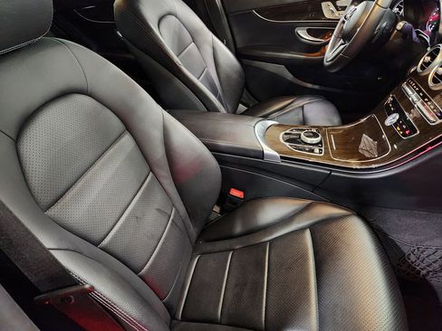 Used 2019 Mercedes-Benz C 300 Sedan image 31