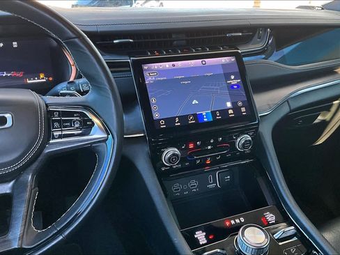 Used 2023 Jeep Grand Cherokee L Overland w/ Advanced Protech Group III image 6