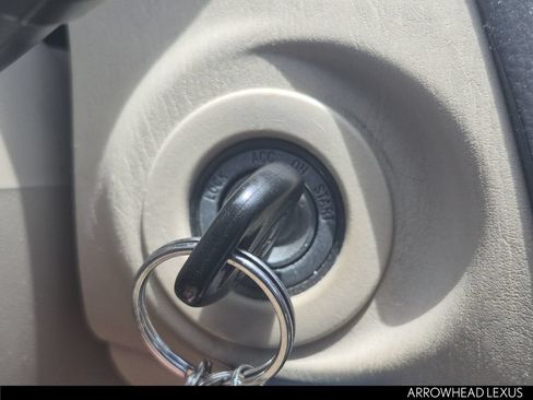 Used 2006 Toyota Solara SLE FWD image 27