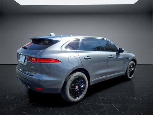 Used 2019 Jaguar F-PACE Prestige AWD/4WD image 3