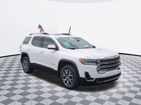 Used 2023 GMC Acadia SLT w/ Preferred Package FWD image 2
