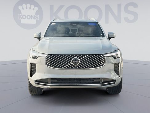 New 2026 Volvo XC90 B6 Plus w/ Protection Package Premier AWD/4WD image 11