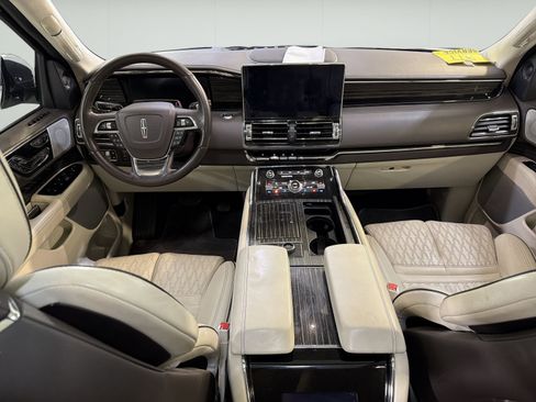 Used 2023 Lincoln Navigator Black Label AWD/4WD image 23