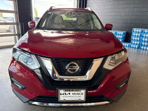 Used 2017 Nissan Rogue SL AWD/4WD image 3