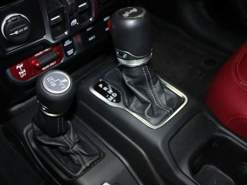 Used 2024 Jeep Wrangler Unlimited Rubicon 392 image 22