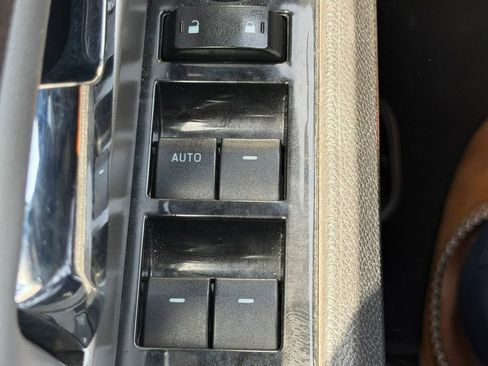 Used 2013 Ford Expedition Limited AWD/4WD image 28