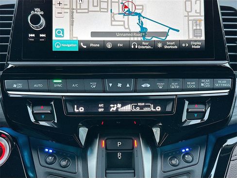 Used 2025 Honda Odyssey Elite image 16
