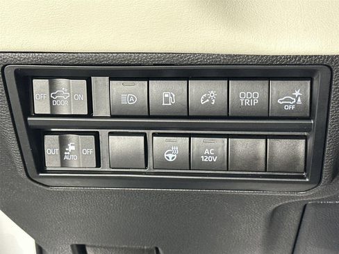 Used 2023 Toyota Tundra Capstone image 21