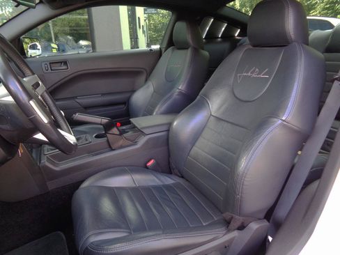 Used 2007 Ford Mustang GT RWD image 11