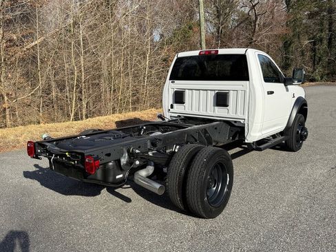 New 2026 RAM 4500 Tradesman AWD/4WD image 7