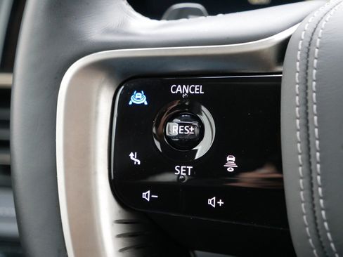 Certified 2025 INFINITI QX80 Autograph image 31