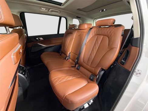 New 2027 BMW X7 xDrive40i AWD/4WD image 24