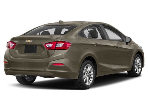 Used 2019 Chevrolet Cruze LT w/ Convenience Package FWD image 2