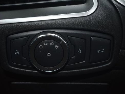 Used 2017 Ford Edge Titanium w/ Equipment Group 301A image 21